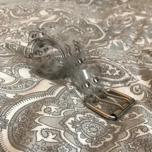 Genomskinligt skärp  - Genomskinligt skärp från Shein.