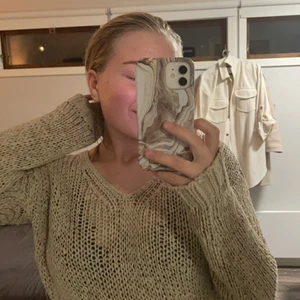 Nät topp - Varit en av mina FAVORIT tröjor!! Så skön, så bekväm och så söt!! Säljer den då det är dags att köpa nya kläder!