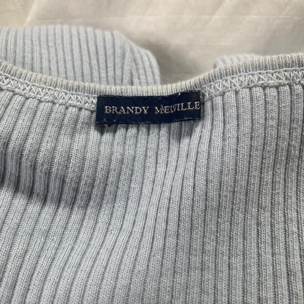 Ljusblå långärmad tröja från Brandy Melville. Sparsamt använd, som ny!. Tröjor & Koftor.