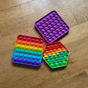 3 pop its pack - Säljer 3 pop its pack