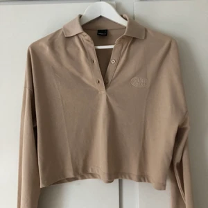 Skjorta - Skjorta från Gina storlek s. Aldrig använd