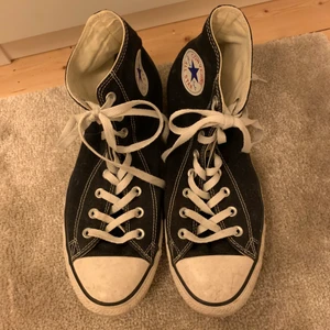 Cornverse  - Ett par svarta cornverse i storlek 44