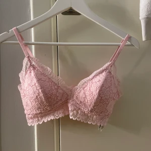 Rosa bh - Helt oanvänd spets bh 