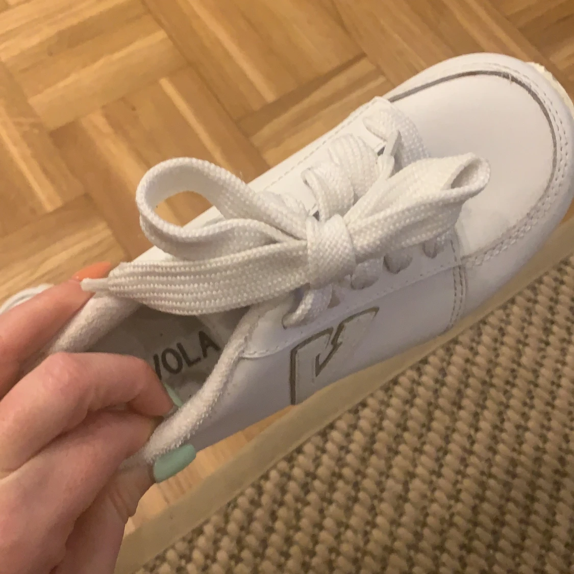 Volatile sneakers 37 - 91