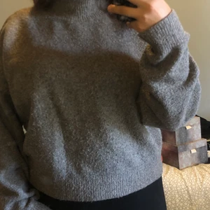 Stickat tröja  - Säljer min stickat tröja i storlek M från H&M !