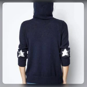 Zadig kashmir zip - Ute efter snabb affär så köp direkt för 2000 ingen budgivning. Har en annan annons på mitt konto med fler bilder.