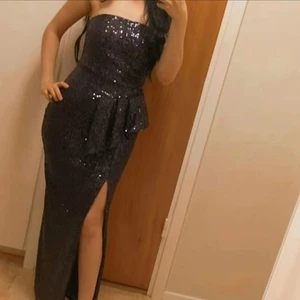 Zlando storlek s - Använd endast en gång, ser ut som ny, inköpspris 1500 kr