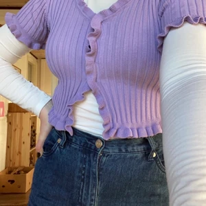 lila topp från shein  - så fin lila topp från shein🤎 priset är diskuterbart vid snabb affär :)