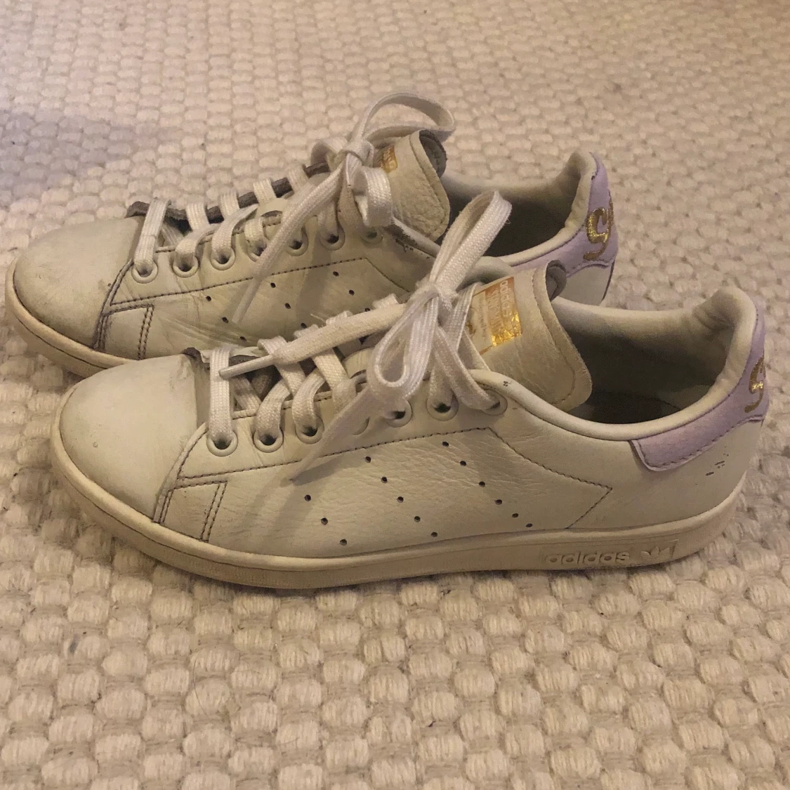 Stan Smith  - 90