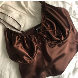 Brunt linne - Säljer detta brunna linnet köpt från burberry❤️