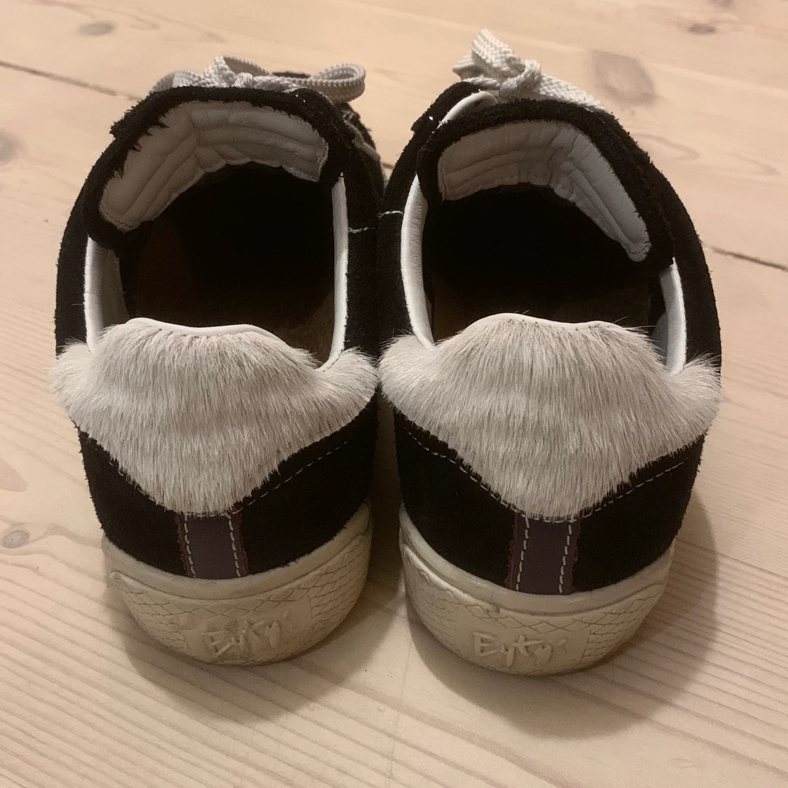 Eytys sneakers i mocka - 90