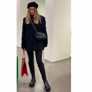 Läderstövlar - Använt skick men fina skor med nypris på runt 2000kr