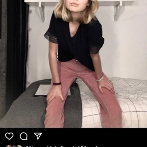 Rosa manchesterbyxor  - Superfina rosa manchesterbyxor i storlek xs från dobber. Säljes för 60kr + frakt.