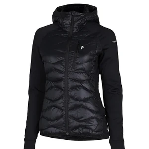 Söker - Söker dena pekformens jacka i färgen svart eller mörk blå för ett rimligt pris , söker storlek m- s hör av er om ni har en sådan jacka 🥰☺️