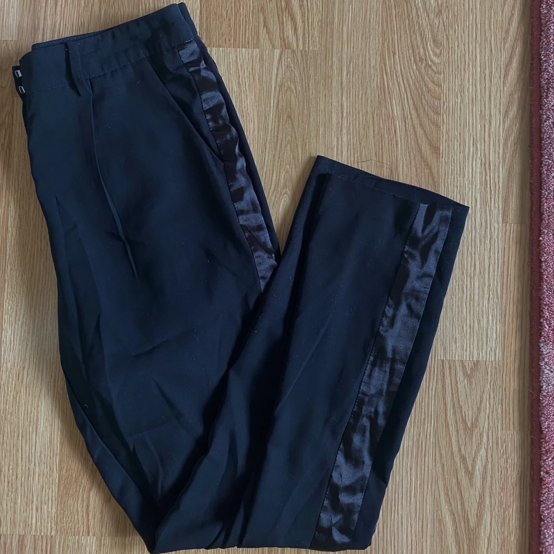 Kostymbyxor Forever 21 stl 34