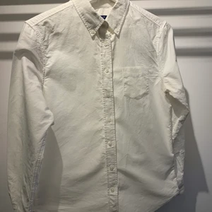 Gantskjorta  - Gantskjorta i fint skick, endast använd ett fåtal gånger 