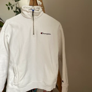 Champion tröja  - Champion tröja, köpt på urban outfitter. Frakt tilkommer 💗 