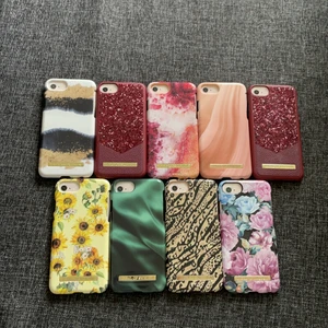 Ideal of Sweden skal iPhone 8/7/6/6s - Ideal of Sweden skal till iPhone 8/7/6/6s. Vissa är som nya. Nypris: 299-399kr säljer för 50kr/st eller paket pris 350kr