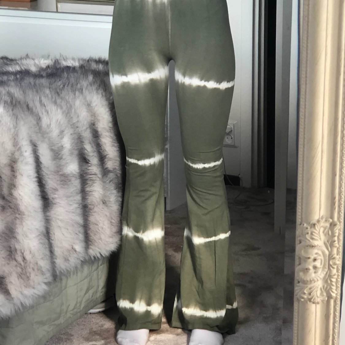 Högmidjade batik byxor  - 90