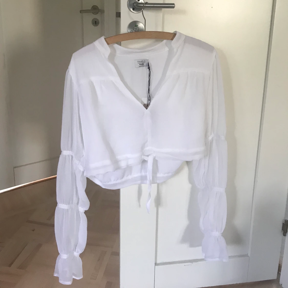 Vit blus nakd storlek 38 - 91