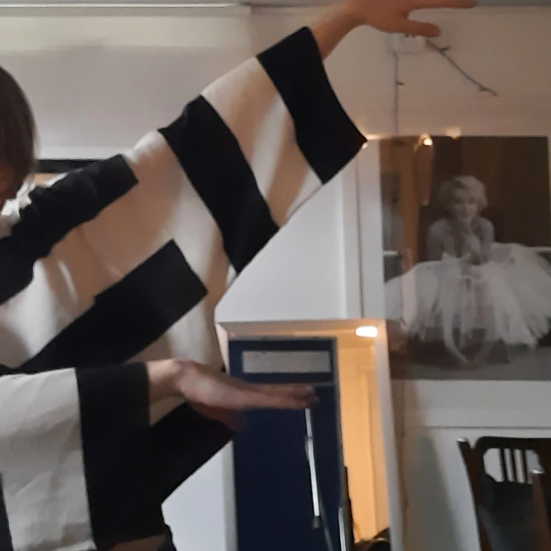 Monki loose fit knit size s  - 91