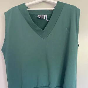 Reclaimed vintage väst  - Reclaimed vintage väst från asos, slutsåld. 