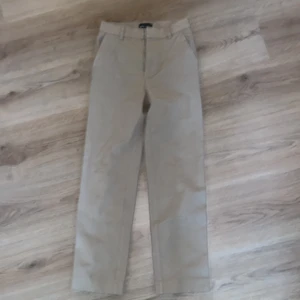 Kostymbyxor  - Inte mycket använda!