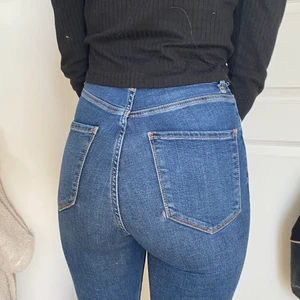 Jeans från Gina  - Endast använda en gång, storlek 36 