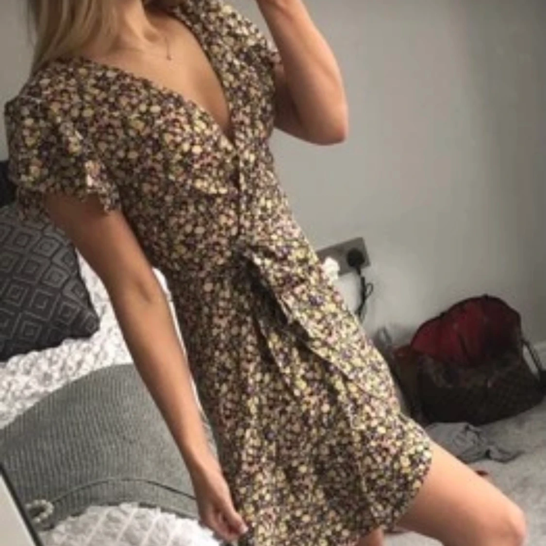 Blommig klänning - 91