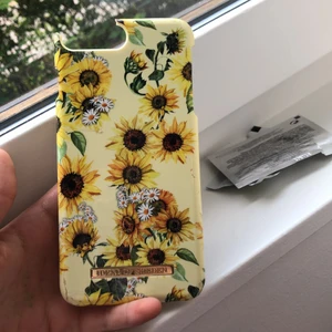 Skal iPhone 7+/8+ - Fint skal som är lite sönder längst upp