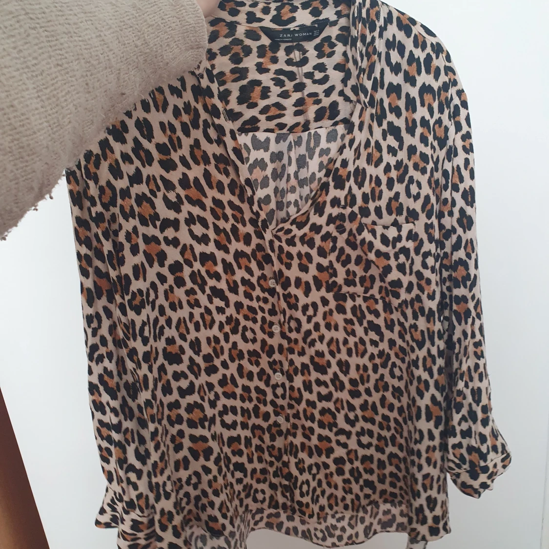 Stilig leopard skjorta från zara - 90