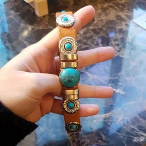 Choker halsband i läder  - Choker halsband i läder