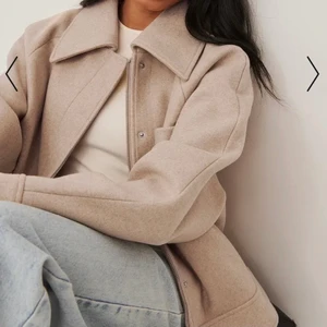  Kort kappa - Säljer nu min populära korta kappa från Nakd för jag har en liknande, pris går att diskutera. Det är bara och höra av dig om du har några frågor💕💕