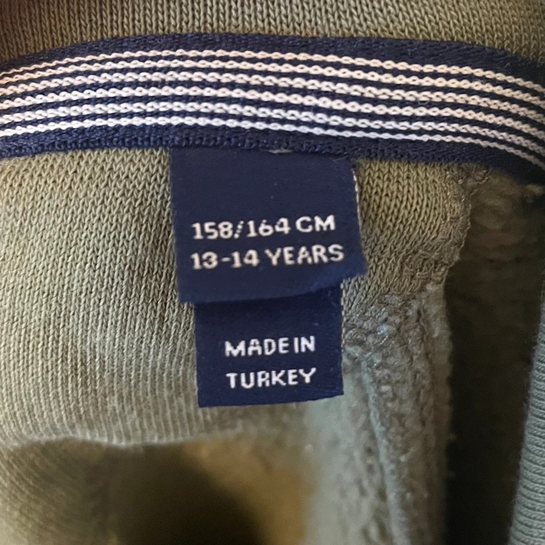 Militärgrön gant hoodie - 91