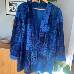 Blå kimono  - Köpt secondhand fint skick 