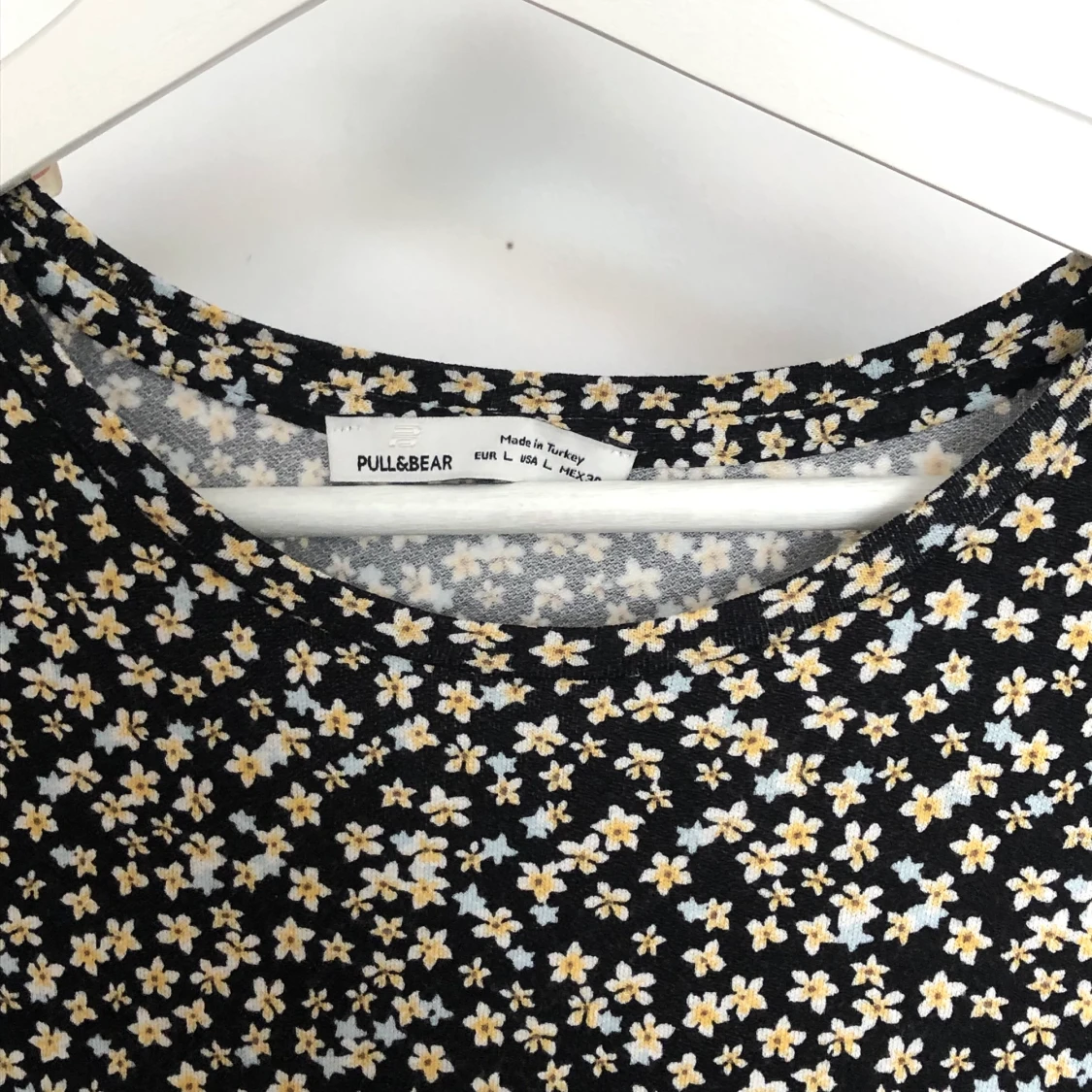 Blommig klänning - 91