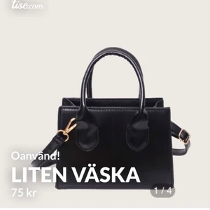 Liten svart väska  - Liten oanvänd väska som ska säljas! Band till väskan kan även tas bort💗