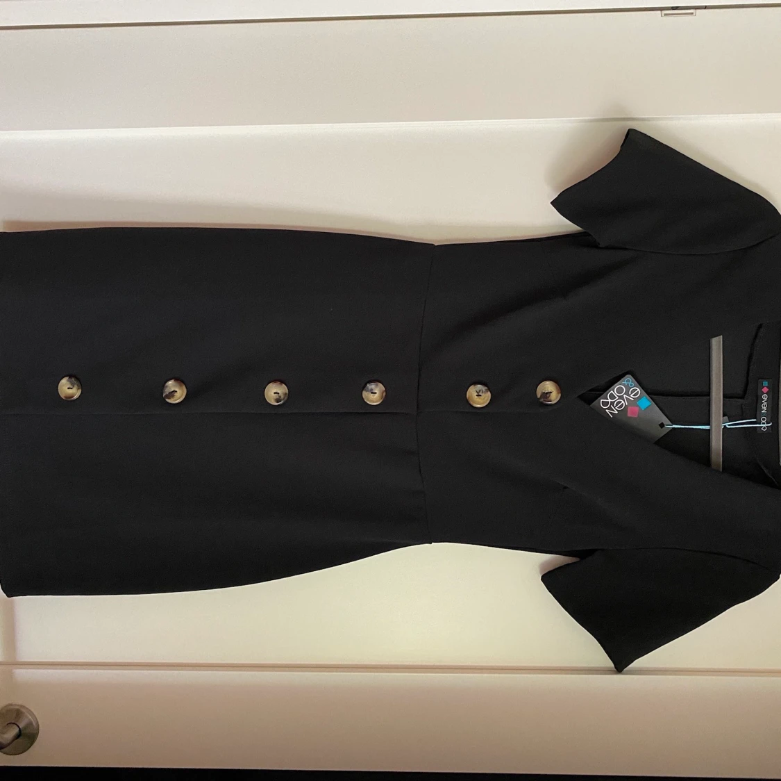 Helt ny svart klänning strl 36