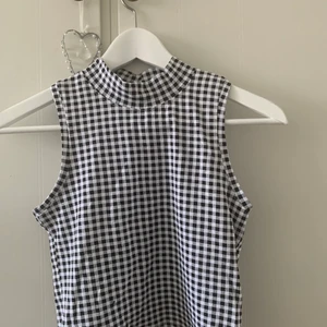 ”Linne” - Fint skick från newyorkers, aldrig använt 