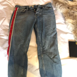Zara Jeans  - Jättesnygga zara Jeans. Så gott som nya, inte en repa på dem. Knappt använda. 