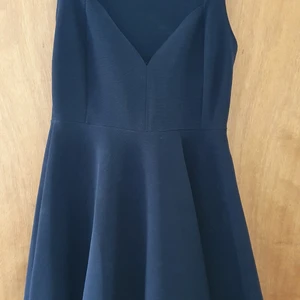 Svart skaterdress - svart skaterdress endast provad. 