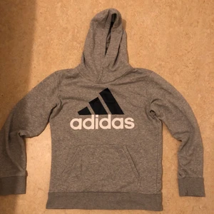 Adidas hoodie  - Adidas luvtröj, hoodie ganska bra skick