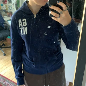 Gant Sipup strl S - Ett år gammal, mörkblå, använd en/två gånger