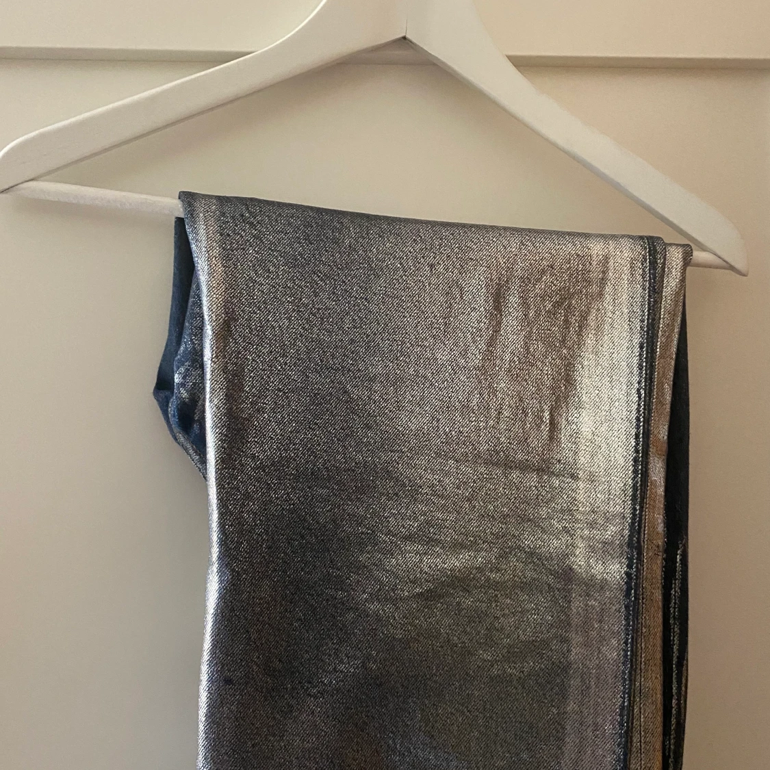 Glitter jeans från  Gina tricot x icon pop  - 90