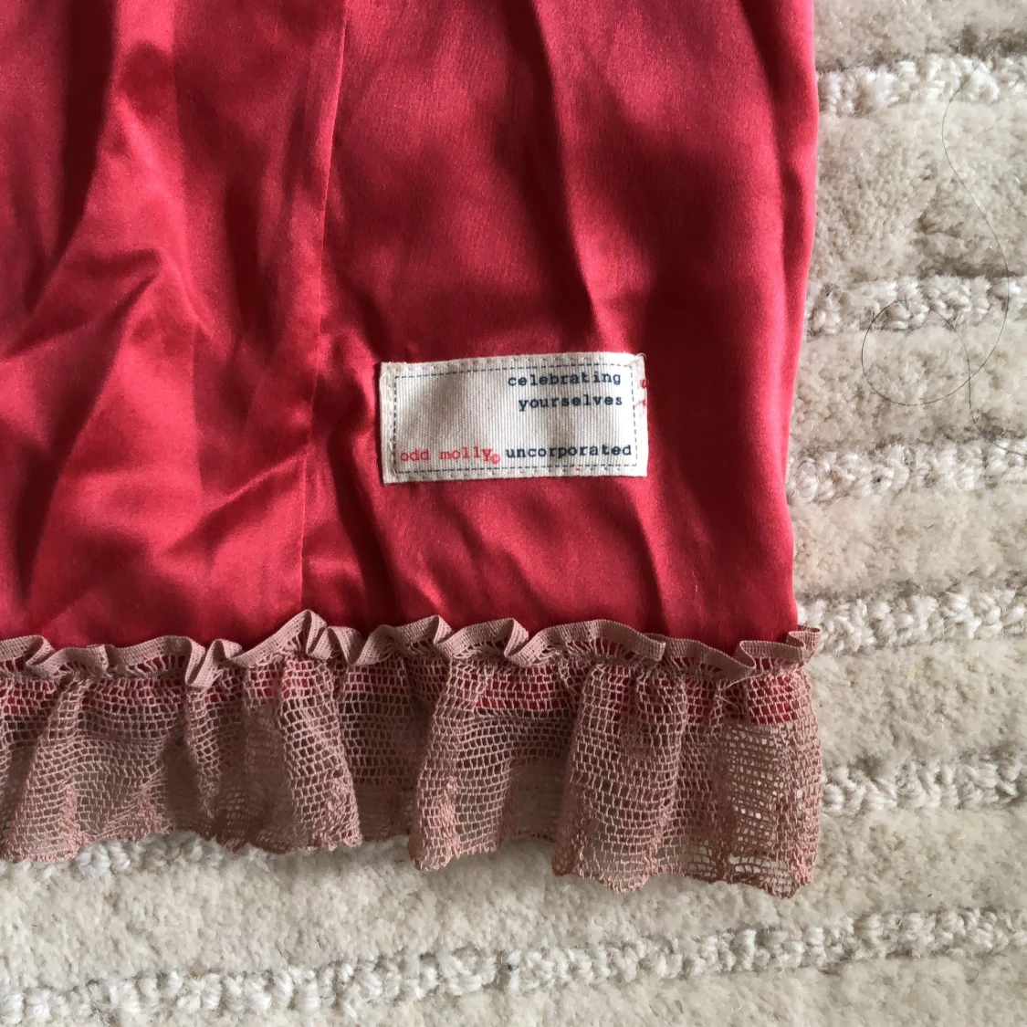 Fin korallfärgad sidenklänning Odd Molly stl 1 - 91