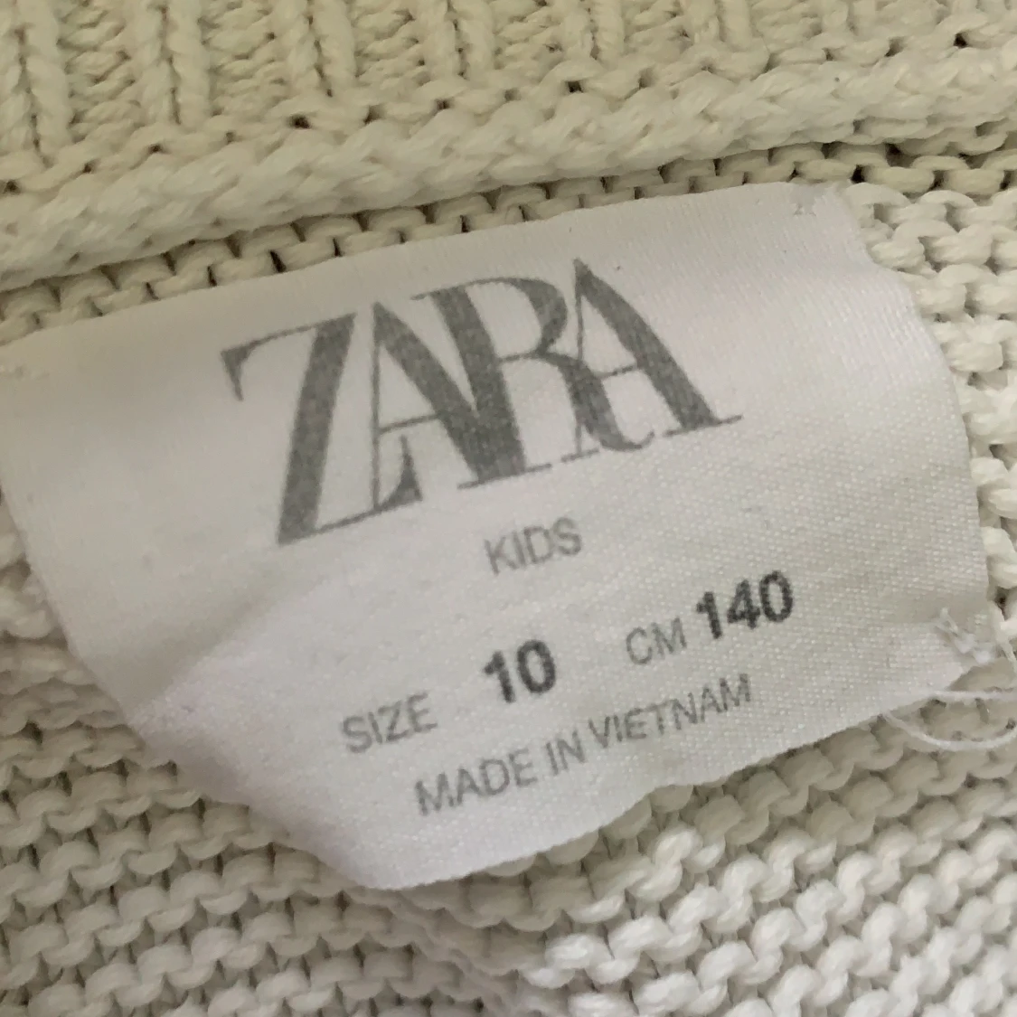 Stickad tröja  - 91