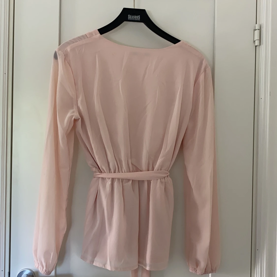 Rosa blus från Nelly - 90