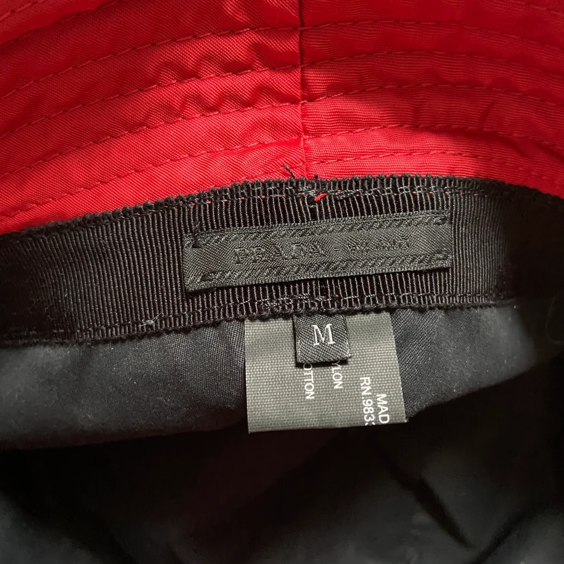 Prada bucket hat - 91
