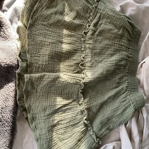 Kjol - En super fin grön kjol från shein ❤️