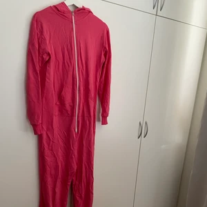 Onepiece - Rosa onepiece från JC💓 storlek xxs men passar upp till en S skulle jag säga, passar mig som är 169 lång! 50kr+frakt 